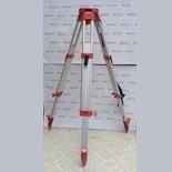 tripode para nivel topografia