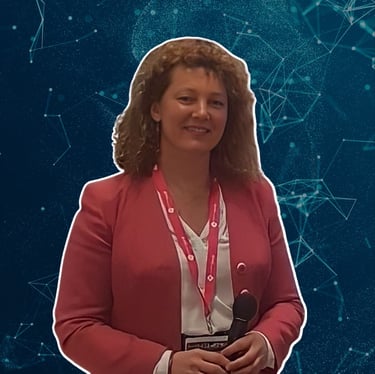 Sophie Stern, Salon big data Paris, conférencière Data AI, avec micro dans les mains