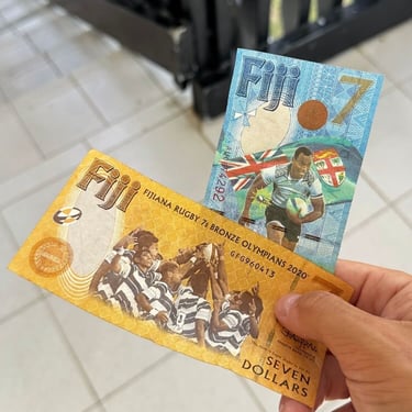 Los billetes especiales de 7 dólares fiyianos