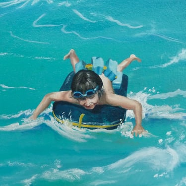 Détail d'une fresque murale: un garçon fait du bodyboard sur une plage. Tournus (71).