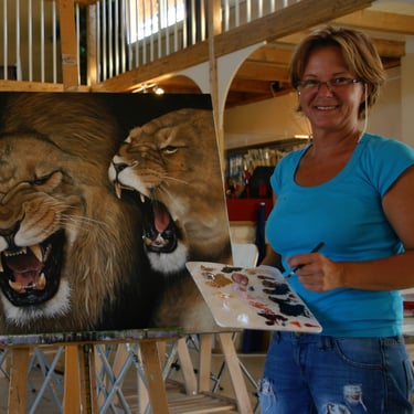 Mireille Desroches et son oeuvre des lions