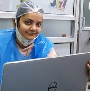 dr. binny vashist senior pediatric dentist for kids at peoples dental clinic greater noida