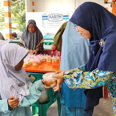 SD Juara Batam Harumas Berbagi PT Usaha Kiat Permata CSR
