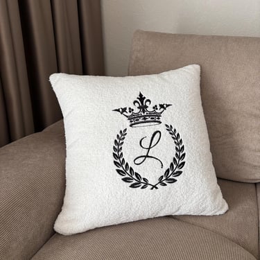 Teddy pagalvėlė su siuvinėjimu