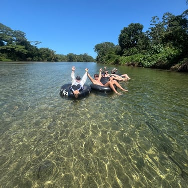 Tubbing en el rio Don Diego Santa Marta Colombia