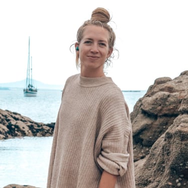 Laura Pape freut sich, euren Social Media Kanal mit coolen Content und Texten aufzuwerten