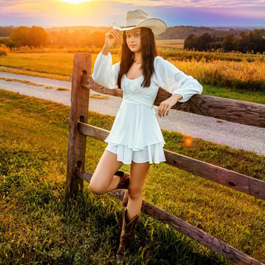 Lancaster PA senior picture photographer. Manheim PA Senior Picture Photographer