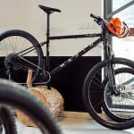 Vélo marin en presentation dans le magasin