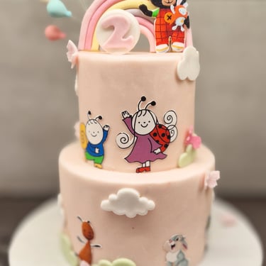 gyerek születésnapi torta egyedi torta Budapest Bogyó-és-Babóca Dessert House