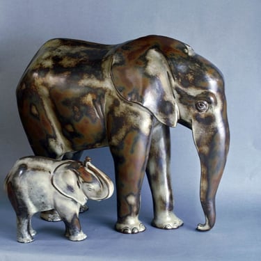 Armand Petersen - groupe d'éléphant - manufacture Bing et Grondahl
