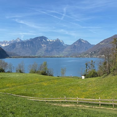 A hike around Lake Walensee in Switzerland