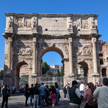 Arch de Titus in Rome Italy