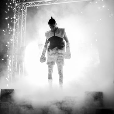 alt="photographe événement professionnel soirée boxe"