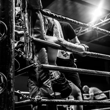 alt="photographe événement professionnel soirée boxe"