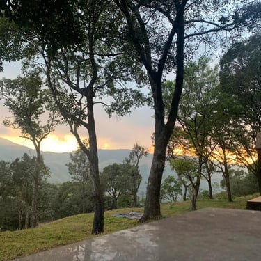 Mountain homestay in Chikmagalur with a spectacular view of the mountains 