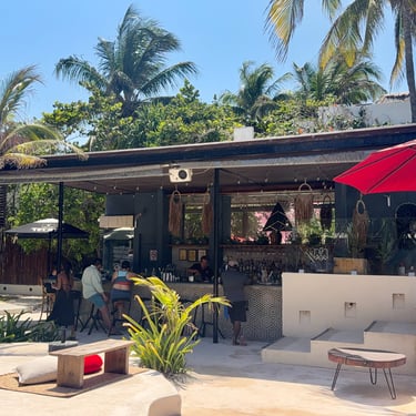 The bar at Guru Beach Club Isla Mujeres