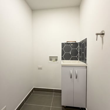 Zona de ropas del apartamento nuevo en venta en Envigado Antioquia, cerca a Mayorca.