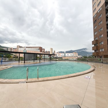 Zona húmeda de la unidad residencial del apartamento nuevo en venta en Envigado Antioquia, cerca a Mayorca.