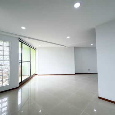 Sala comedor del apartamento de 110m2 en venta en Sabaneta Antioquia