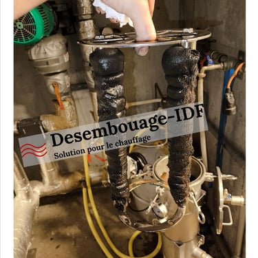 Boue dans l'installation de chauffage en radiateurs et planchers chauffant