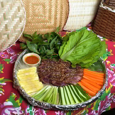 Bò cuộn cải xanh - Món ngon tại Bếp Dì Toàn: Quán ngon gần công viên gia định