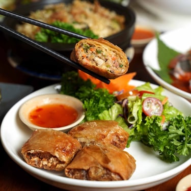 Nem ghẹ Dì Toàn - Món ngon tại Bếp Dì Toàn - Nhà hàng ngon gần công viên Gia Định