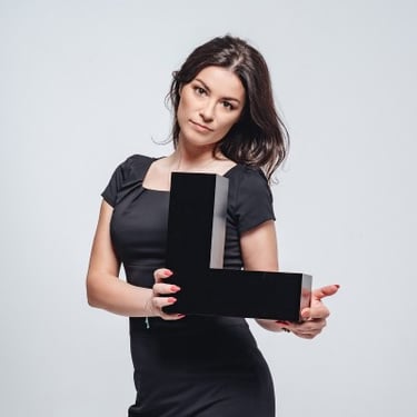 Monika Kujawska, Kierownik Projektów i Logistyki