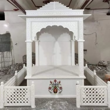 Polished to perfection: a mirror-finish floor reflecting the deity above