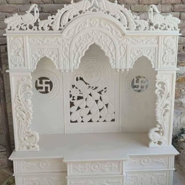 "The Grand Arch: framing your deity in the splendor they deserve."