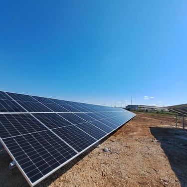 solarni paneli na zemlji proizvodnja struje Srbija i region