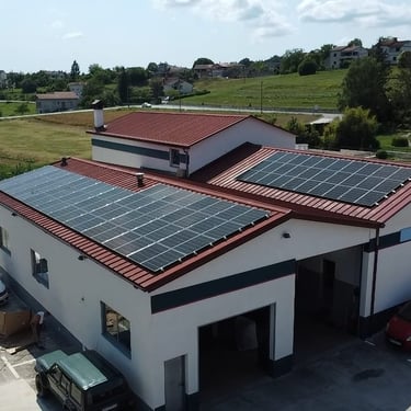 Pravna lica solarni paneli za elektranu Srbija Bosna i Hercegovina i Hrvatska