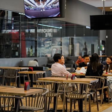 On-site club restaurant offering lunch menus and breakfast for training camp participants