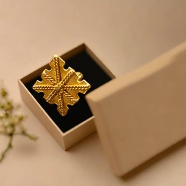 Bague africaine dorée en laiton