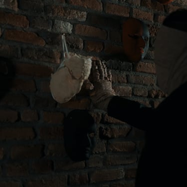 Music video frame featuring a Turkish artist. Moody anamorphic lighting by DP Saleh Ammar. Professional music cinematography.