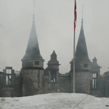 Incendie du Manèege., tourelle.