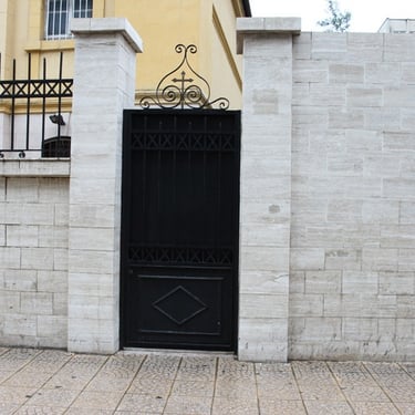 Porte de garage en acier métal fer forgé noir 