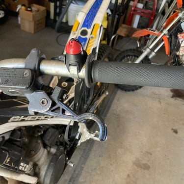 ühe sõrme heebel mootorrattale