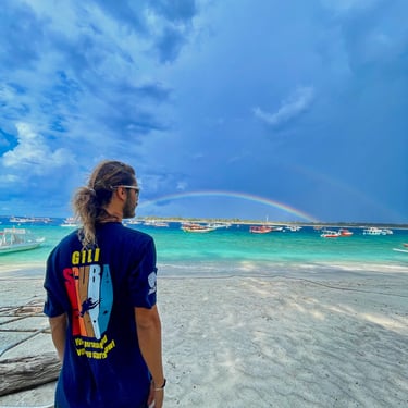Discover some of the best beaches in Indonesia with crystal-clear turquoise waters in Gili Trawangan.