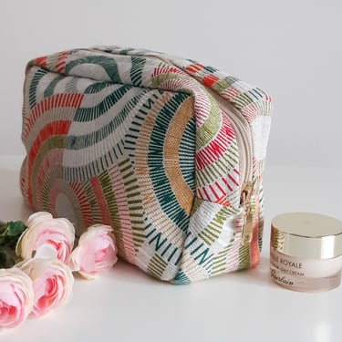 trousse zippée rangement maquillage