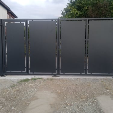 metalna kapija sa panelima – spoj privatnosti i estetike