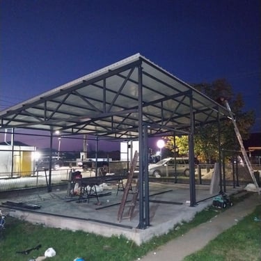 Sendvič paneli ugrađeni na hali – krov i zidovi, Beograd, Kragujevac