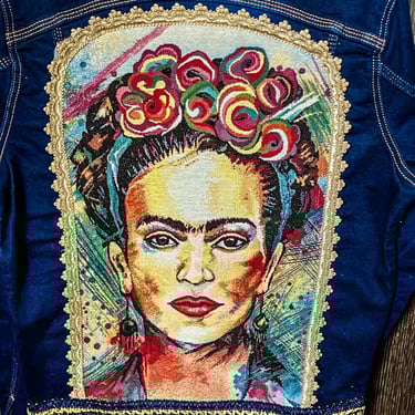 Frida-pintura-textil-apliques de tela y randas sobre jean