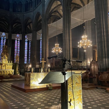 les micros dans le choeur sonorisé
