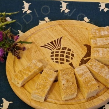Purpleheart and walnut wood inlay cheeseboard
