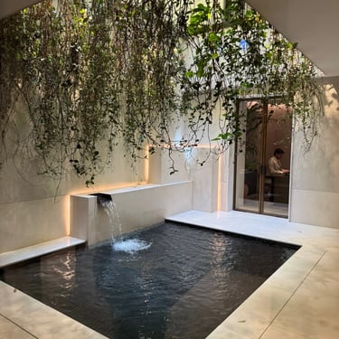 The Lake Como EDITION – Standard Lake View Room