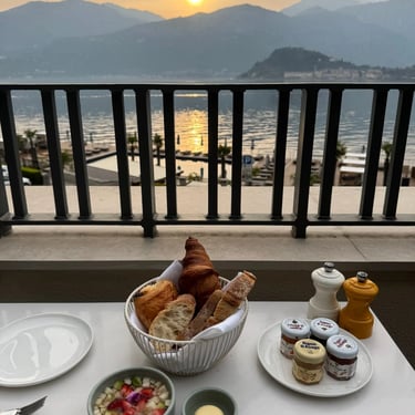 The Lake Como EDITION – Standard Lake View Room
