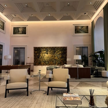 The Lake Como EDITION – Standard Lake View Room