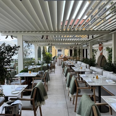 The Lake Como EDITION – Standard Lake View Room