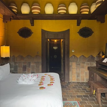 Legacy Yen Tu MGallery Deluxe Room