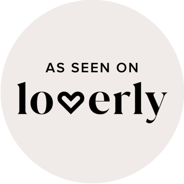 a white circle with the words as seen on the bottom of the circle